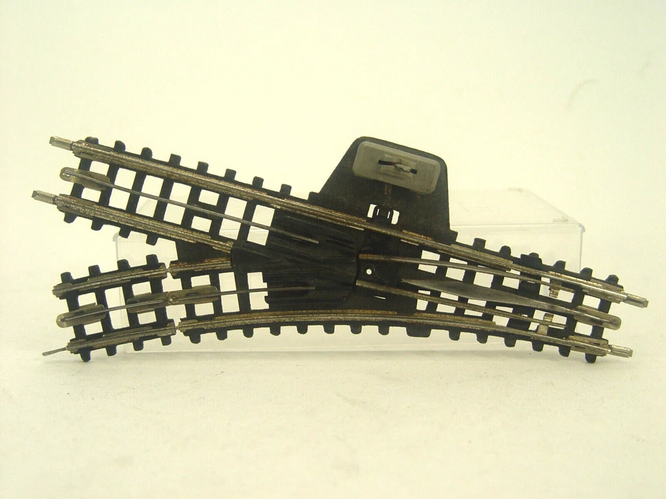 Weiche rechts  handbetrieb - Trix Express  - HO 1:87   - #278   - gebr. - Bild 1 von 1