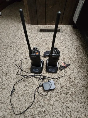 Kenwood TK-2400K2 Walkie Talkie Radio, VHF 136-174 MHz, 16 Channel(2 sets) - Image 1 of 4