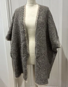 Massimo Dutti Shawl Cape Black & Beige Alpaca Wool Open Front Poncho Size XS - Picture 1 of 21
