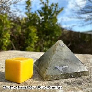 Labradoritpyramide spiritueller Heilkristall RSE005 ✔100 % echt - Bild 1 von 1