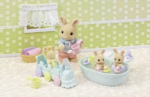Sylvanian Families Calico Critters Drillinge Baby Badezeit Set - Bild 1 von 5