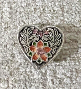 Tandy Leather Milan Concho Heart Pink w/Crystal 1 1/4" Screwback Concho #7996-01 - Picture 1 of 8