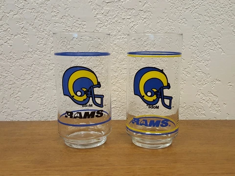 2 Vintage Mobil Gas St. Louis Los Angeles LA Rams Glasses Tumblers - 5.75" Cover