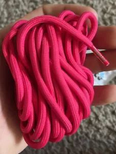Lacci stivali da snowboard Meerkat (coppia) 99"" nuovi snowboard OSFM rotondi / rosa - Foto 1 di 7