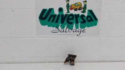 Toyota Camry 1990 carcasa termostato 2,0 litros  Foto 1 de 4