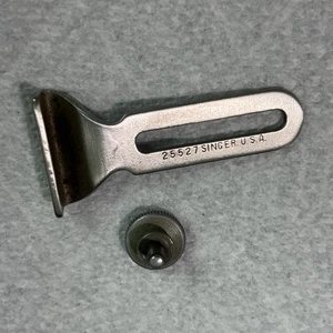 ORIGINAL Cloth GUIDE with Thumb Screw x Sewing Machine Singer Featherweight 221 - Picture 1 of 7