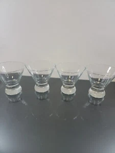 Set of 4 Weighted Bottom Cosmopolitan Martini  Cocktail Glasses Clear - Picture 1 of 4