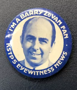 Barry ZeVan KSTP5 anni 70 testimone oculare notizie St Paul MINN. spilla pulsante posteriore - Foto 1 di 2