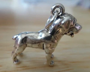 Sterling Silver 3D 5 gram 18x21mm Solid Rottweiler Dog Charm - Picture 1 of 5