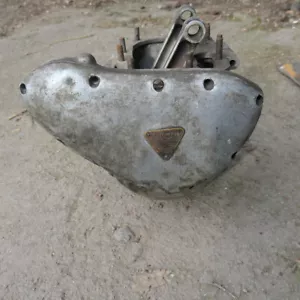 Motore Triumph TRW 500, metà inferiore con albero motore, 1952. - Foto 1 di 16