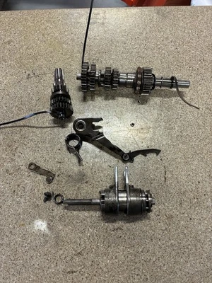 Honda TRX 125 TRX125 1985 transmisión Fourtrax 2854 Foto 1 de 4