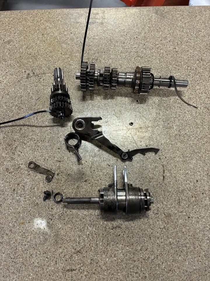 Honda TRX 125 TRX125 1985 transmisión Fourtrax 2854 Foto 1 de 4