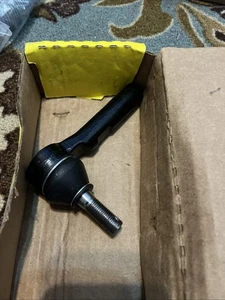 MOOG ES3609 Steering Tie Rod End for Chevrolet Silverado 2500 HD - Picture 1 of 2