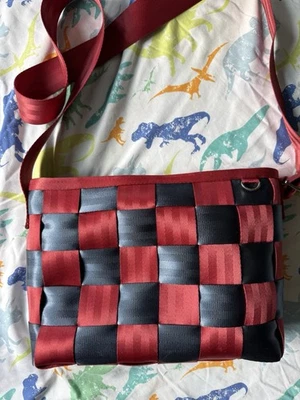 Bolso convertible Harveys Grand Slam. Cartera bandolera roja, azul Foto 1 de 4