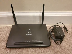 Belkin N300 Wi-Fi Router Model F9K1010v2 w/Power Plug - Picture 1 of 4