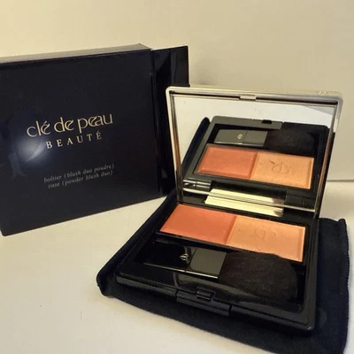 Estuche Shiseido Japón Cle de Peau Beaute BLUSH DUO POUDRE Polvo de mejillas Color 101 Foto 1 de 4