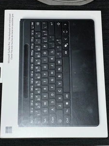 Microsoft Surface Pro Flex Copilot Wireless Keyboard Bluetooth w/ BOLD KEYSET - Picture 1 of 5