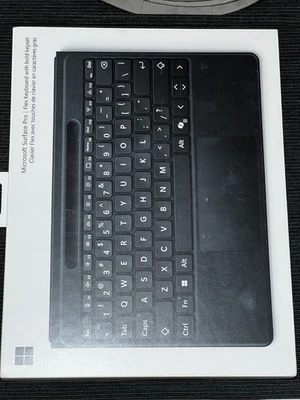 Microsoft Surface Pro Flex Copilot Wireless Keyboard Bluetooth w/ BOLD KEYSET - Image 1 of 4