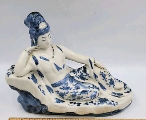 Vintage Japanese Geisha Blue & White Porcelian Figurine - Picture 1 of 19