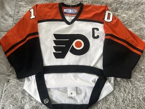 Vintage CCM On Ice Philadelphia Flyers #10 Authentic Hockey Jersey Men 46 - Picture 1 of 13