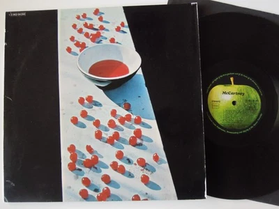 Paul McCartney - same - dt. Apple 062... - FoCover: vg+ / Vinyl: vg++ - Bild 1 von 3