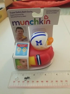 Munchkin White Hot Super Safety Bath Ducky - Fútbol 2011 Edición Limitada Foto 1 de 4