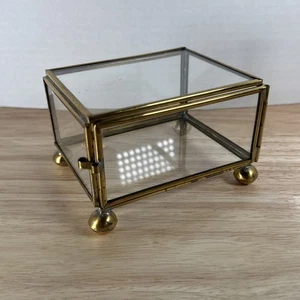 Messing & Glas kleine Schmuck Vitrine Fuß geätzt Deckel Spiegel Boden 4”x3” - Bild 1 von 9