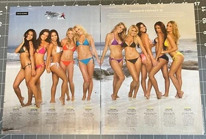 2010 Stampa Ad Maxim Magazine Feature Hometown Hotties Donna In Bikini Sulla Spiaggia - Foto 1 di 3