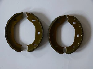 Handbrake shoes for NSU RO80 - Picture 1 of 1