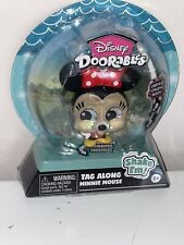 DISNEY DOORABLES Tag Along Minnie Mouse with Surprise Charms