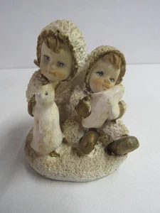 Vintage Snow Baby Angels Feeding Penguin Christmas Figurine Ceramic World Inc  - Picture 1 of 3