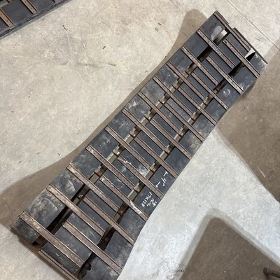 1973 1974  75? Arctic Cat Panther 440 Panther Vintage Snowmobile Track 128x17 - Image 1 of 4