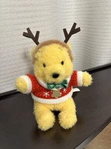 Japan Tokyo Disney Resort Plush Toy Badge Winnie the Pooh 2024 Christmas - Picture 1 of 3