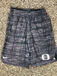 Nike Oregon Ducks Patterned Swimming shorts Boys Medium /w drawstring & pockets - Picture 1 of 7