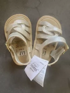 Baby Gap 3-6 Month Sparkle Sandals Ivory Champagne - Picture 1 of 1