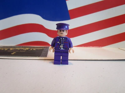 LEGO HARRY POTTER MINIFIGURE STAN SHUNPIKE FROM SET 4755 KNIGHT BUS - Image 1 of 2