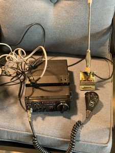 Vtg SUPERSCOPE AIRCOMMAND CB-140 CB Radio w/Microphone , Antenna Complete - Picture 1 of 10