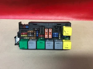2006-2013 Mercedes W164 GL550 ML350 GL450 R350 Front Relay Fuse Box 1645400072 - Picture 1 of 4