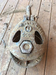 VINTAGE YOUNG 506R BLOCK RIGGING PULLEY - Picture 1 of 3