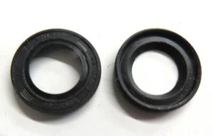 Two Bicycle Front Hub Dust Caps Rubber OD 26mm ID 15mm - Bild 1 von 4