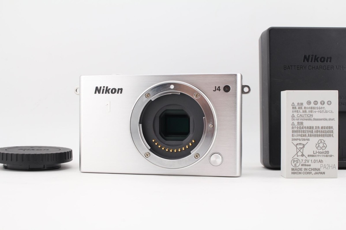 Nikon 一眼 Nikon1 J4 ダブルズームキット ホワイト J4WZWH ニコン nikon 1 J4 ダブルレンズキット ホワイト Wi-Fi搭載