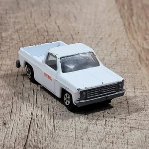 1/64 SCALE ERTL SQUAREBODY CHEVY PICKUP TRUCK HARDEES MADE IN HONG KONG - Picture 1 of 10