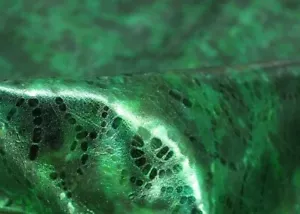 METALLIC EMERALD GREEN DISTRESSED TEXTURED Italian CALF Leather skin 5sqf 0.9mm - Picture 1 of 6