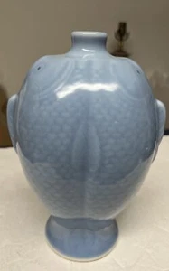 Antique Chinese double Fish light blue glaze vase - Picture 1 of 10