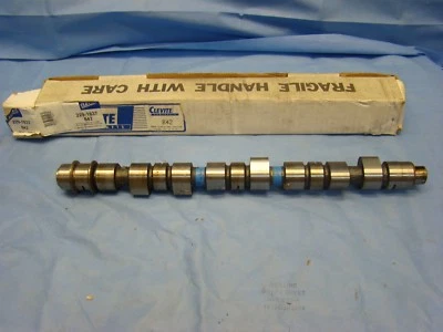 Chrysler Dodge Plymouth Dodge Truck 135 153 1982-87 árbol de levas 020 o/s diario EE. UU. Foto 1 de 4