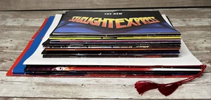 HUGE Lot 21 Broadway Souvenir Programs - Phantom/Cats/Annie/Lido/Les Miserable - Imagen 1 de 18