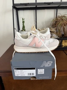 NEW BALANCE 237 taglia 8,5 US, scarpe da ginnastica bianche e rosa pastello sneaker NUOVE CON SCATOLA - Foto 1 di 13