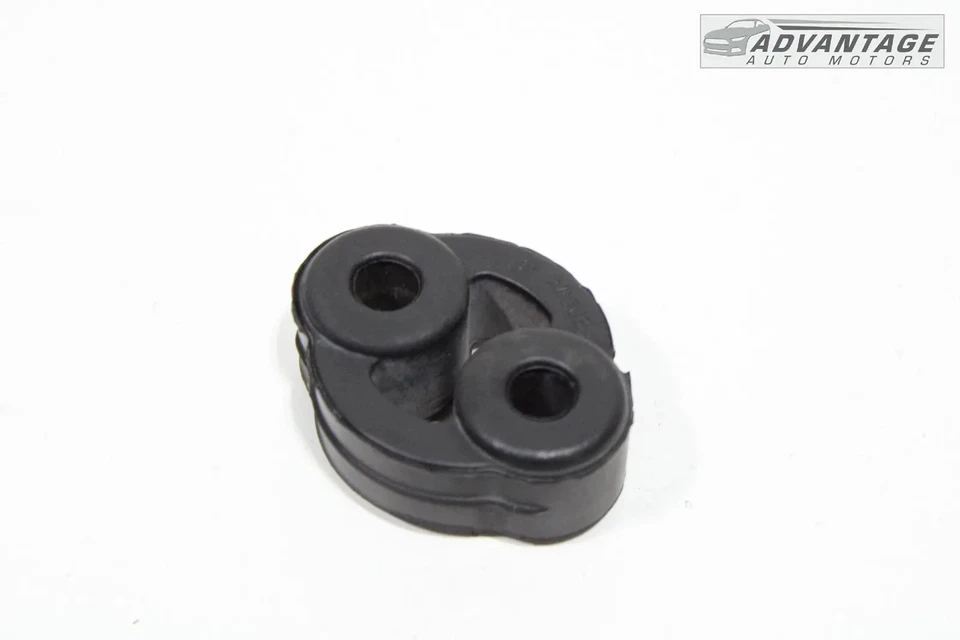2021-2024 HYUNDAI ELANTRA 2.0L CENTER EXHAUST MUFFLER PIPE INSULATOR HANGER OEM - Image 1 of 4