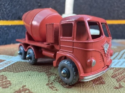 Matchbox 26b; Foden 6 Wheel Cement Mixer (66mm); Orange, Orange Mixer Drum; GPW - Image 1 of 4