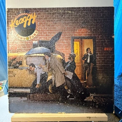 PHIL KEAGGY - TOWN TO TOWN - SPARROW SPR 1053 LP ALBUM   1981 - Image 1 of 4